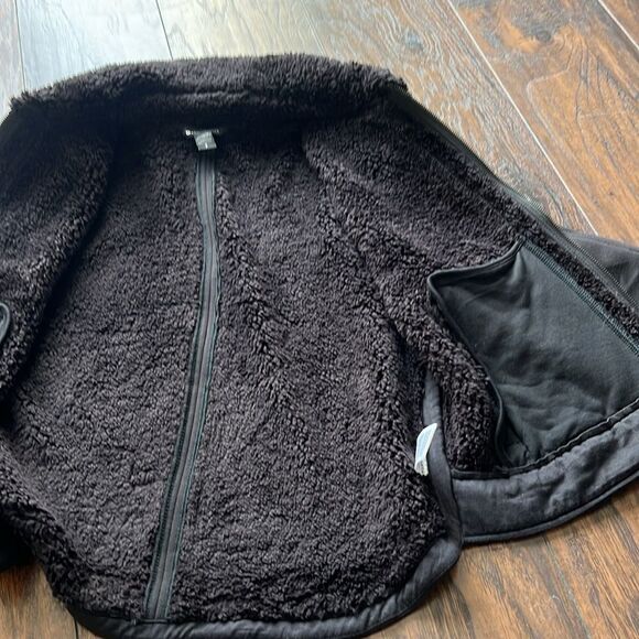 EUC ATHLETA Jacket Womens Small Westbound Sherpa Lined Black super soft and warm - Picture 7 of 11